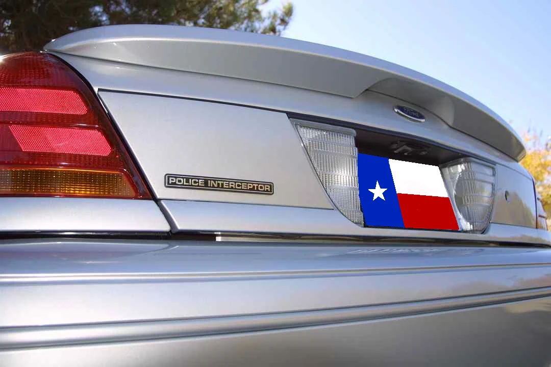 Mercury Grand Marquis Factory Flush No Light Spoiler (2003-2011) - Image 2